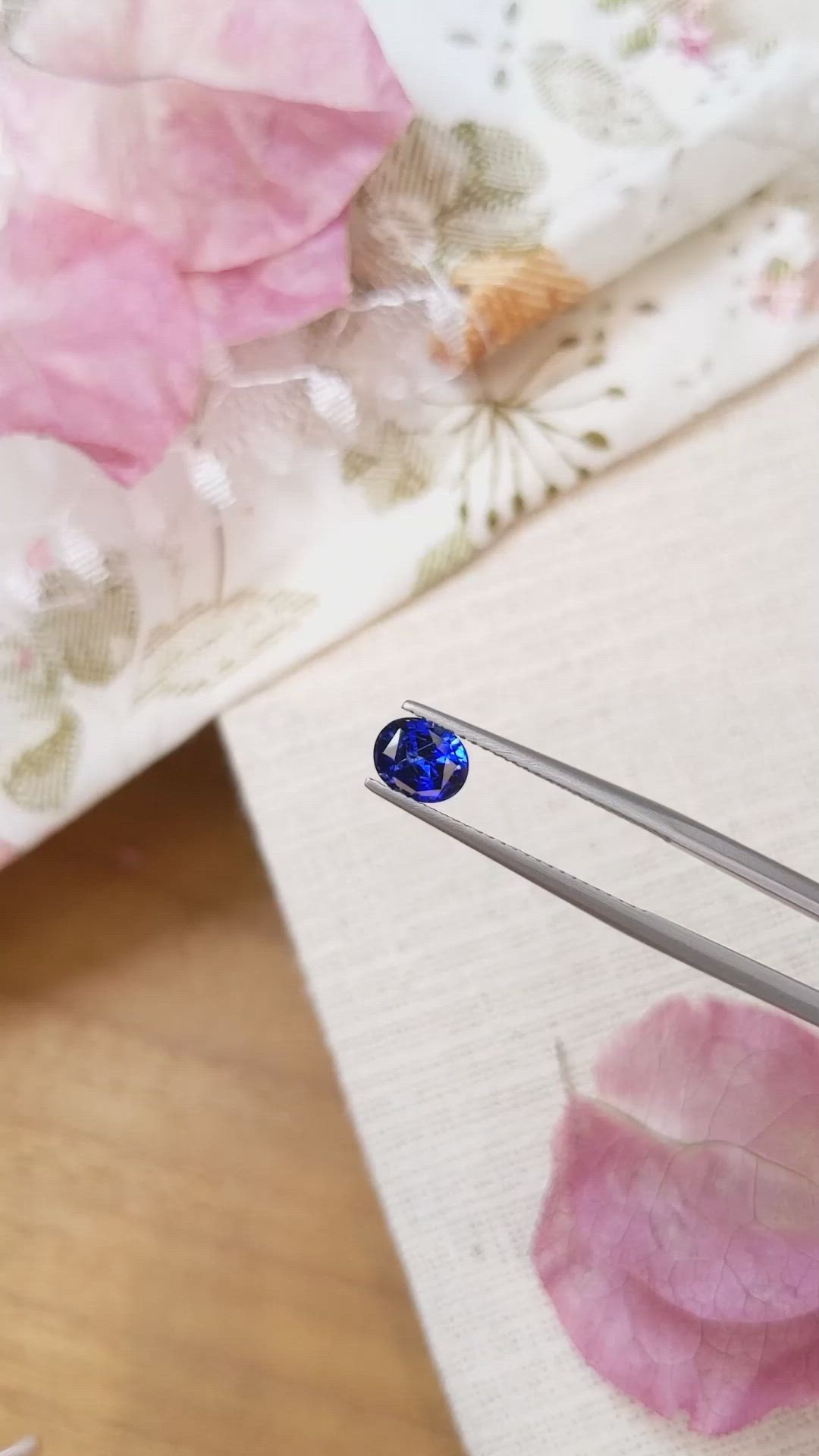 1.22 Ct. Blue Sapphire from Ceylon (Sri Lanka) Size Video