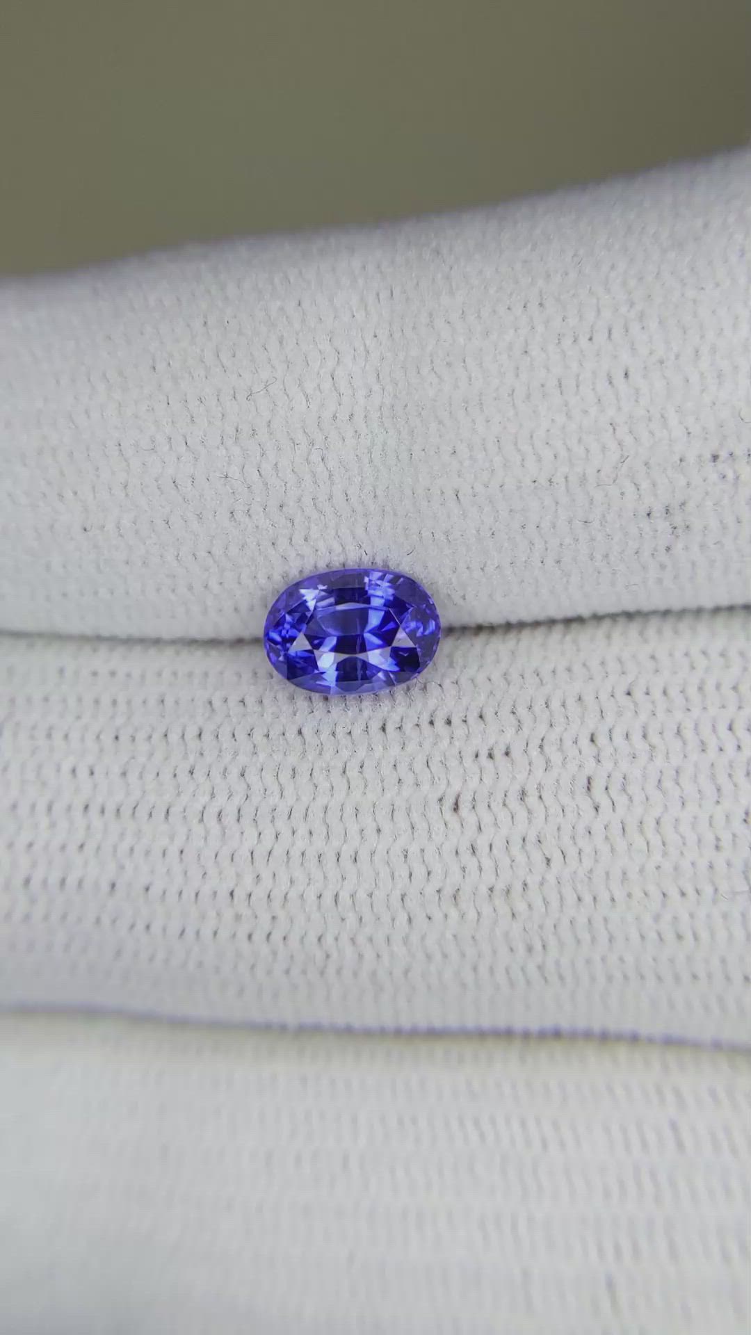 1.26 Ct. Blue Sapphire from Ceylon (Sri Lanka) Size Video