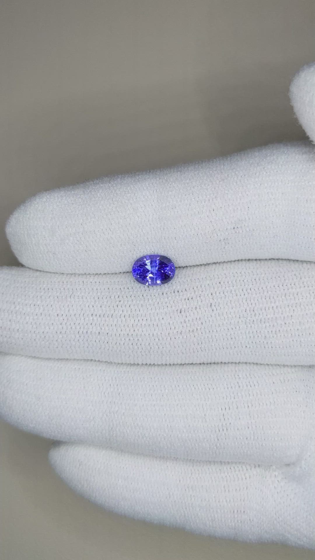 1.26 Ct. Blue Sapphire from Ceylon (Sri Lanka) Size Video