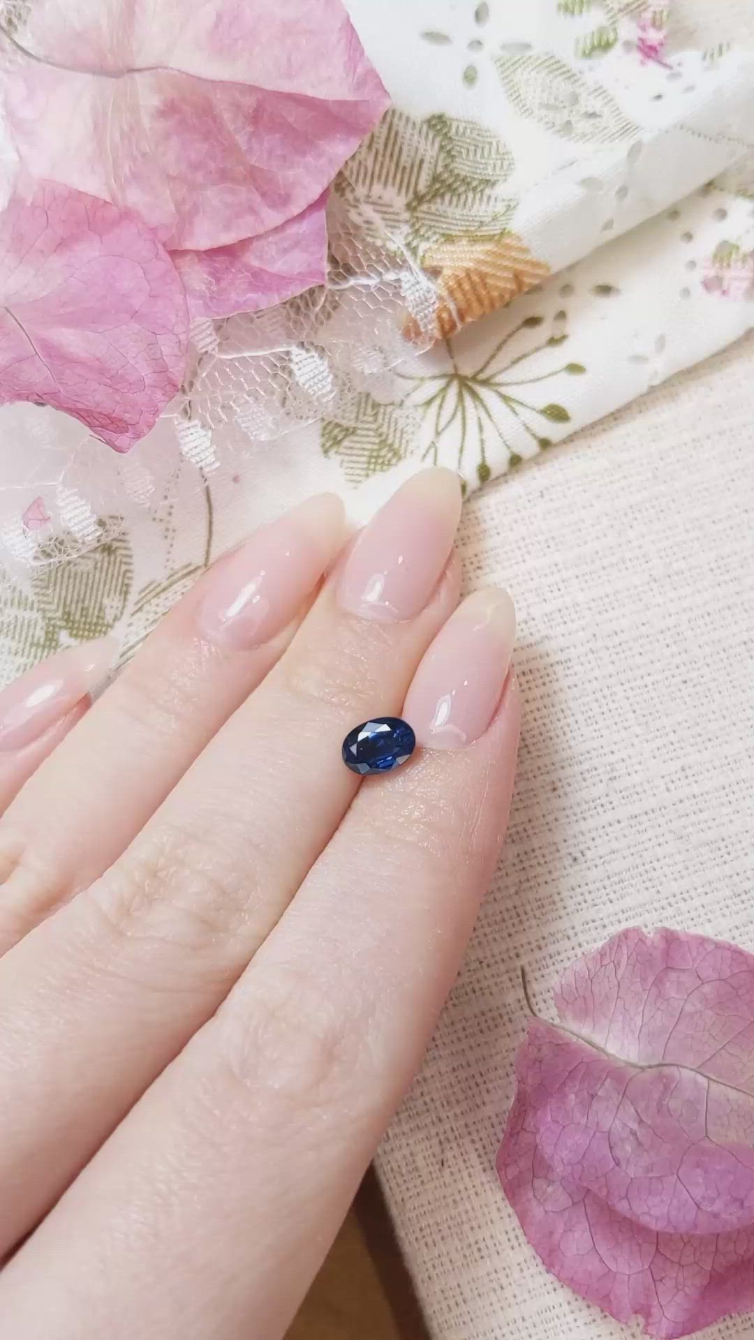 1.27 Ct. Blue Sapphire from Ceylon (Sri Lanka) Size Video