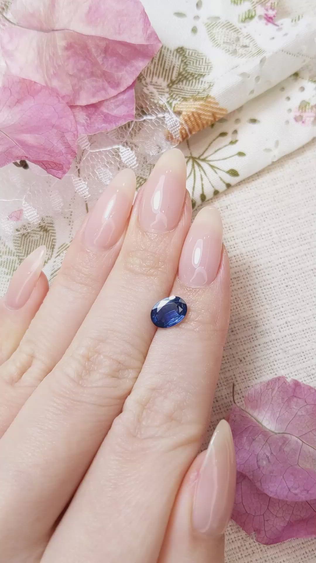 1.27 Ct. Blue Sapphire from Ceylon (Sri Lanka) Size Video