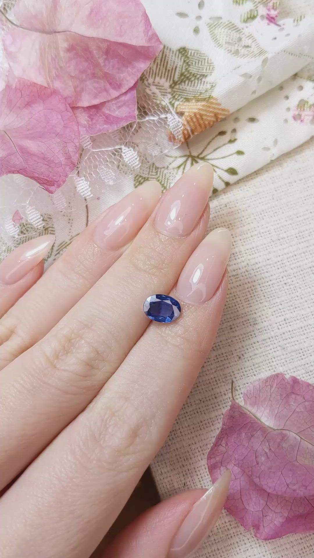1.27 Ct. Blue Sapphire from Ceylon (Sri Lanka) Size Video