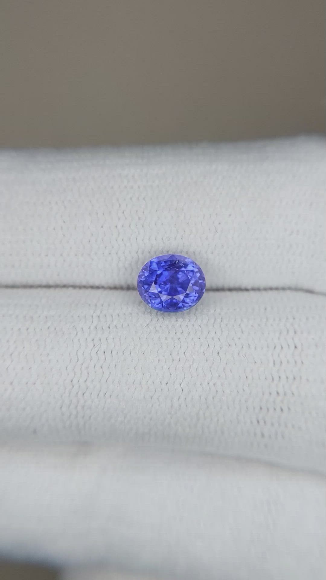 1.28 Ct. Blue Sapphire from Ceylon (Sri Lanka) Size Video