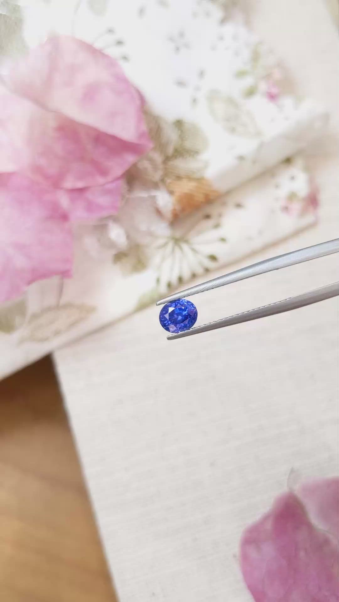 1.28 Ct. Blue Sapphire from Ceylon (Sri Lanka) Size Video