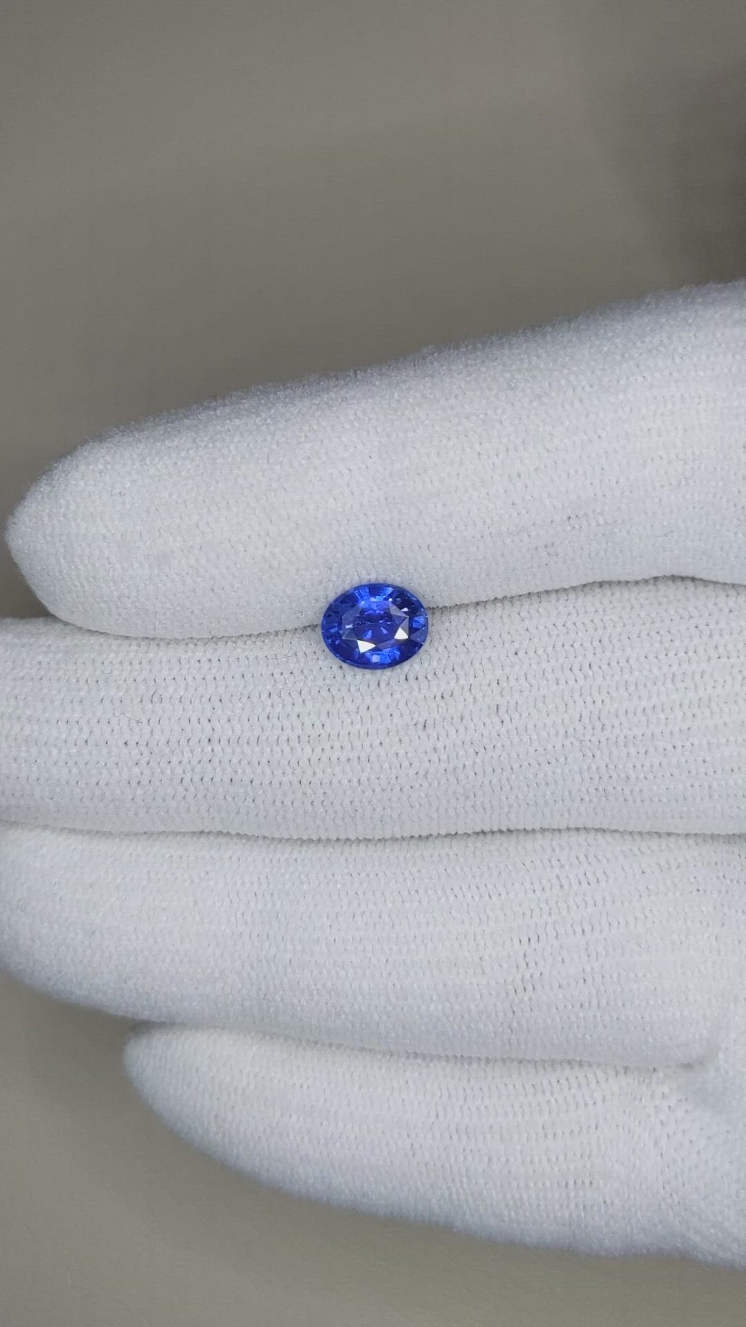 1.29 Ct. Blue Sapphire from Ceylon (Sri Lanka) Size Video