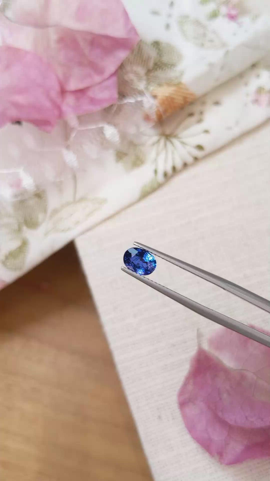 1.10 Ct. Blue Sapphire from Ceylon (Sri Lanka) Size Video