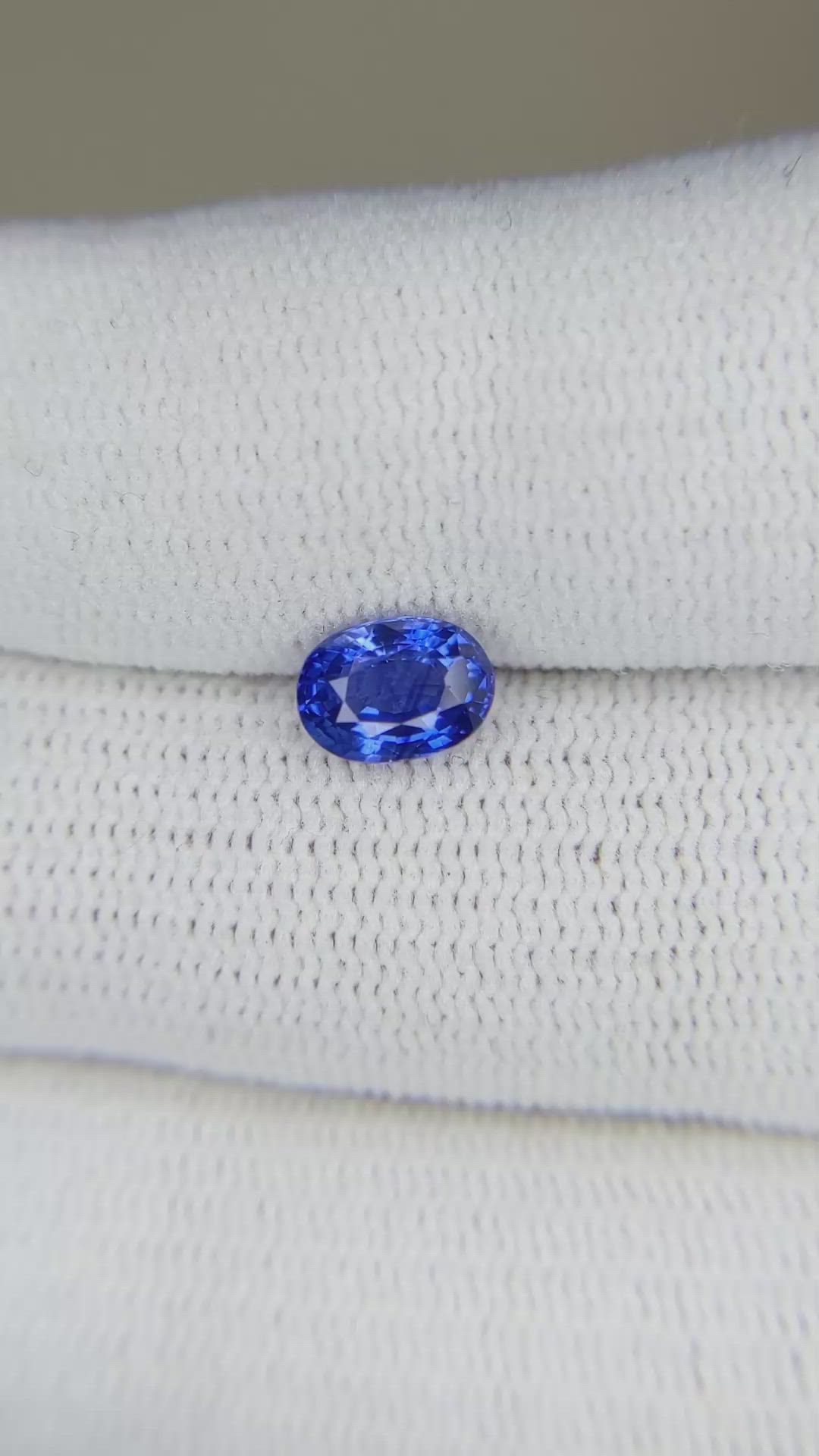 1.10 Ct. Blue Sapphire from Ceylon (Sri Lanka) Size Video