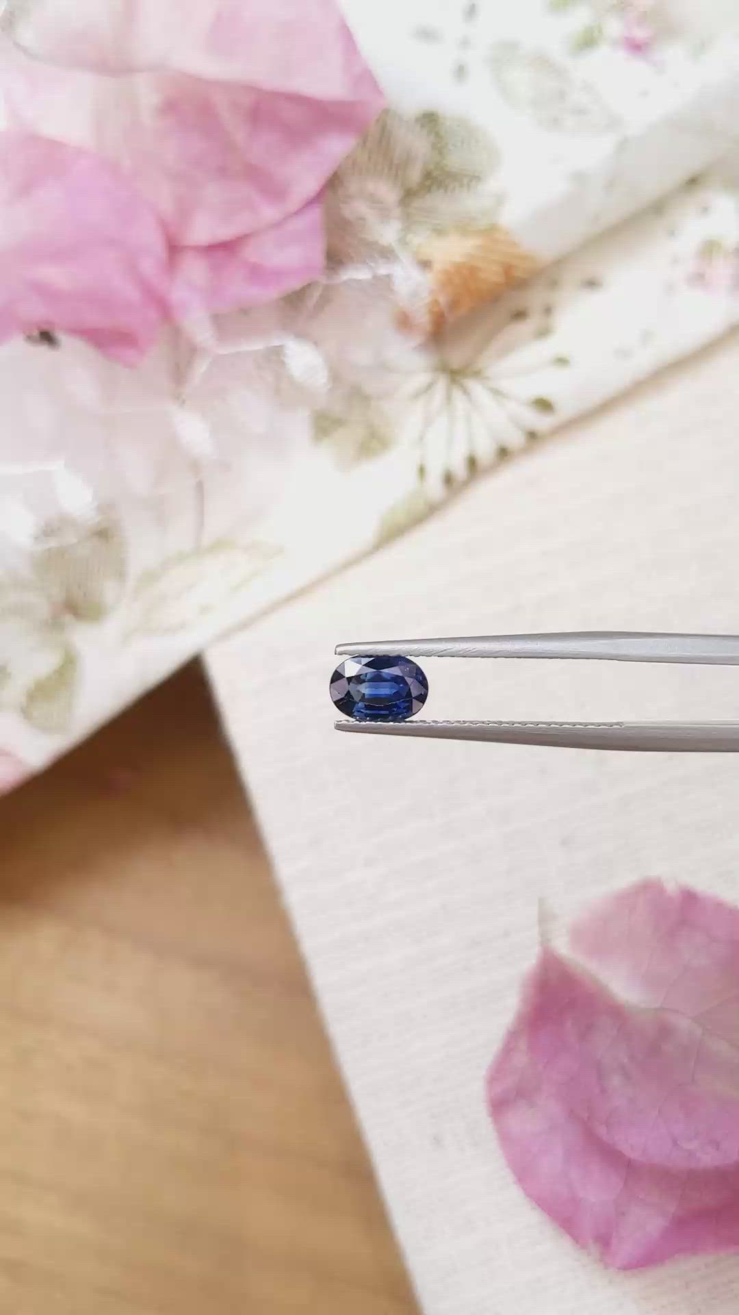1.10 Ct. Blue Sapphire from Ceylon (Sri Lanka) Size Video
