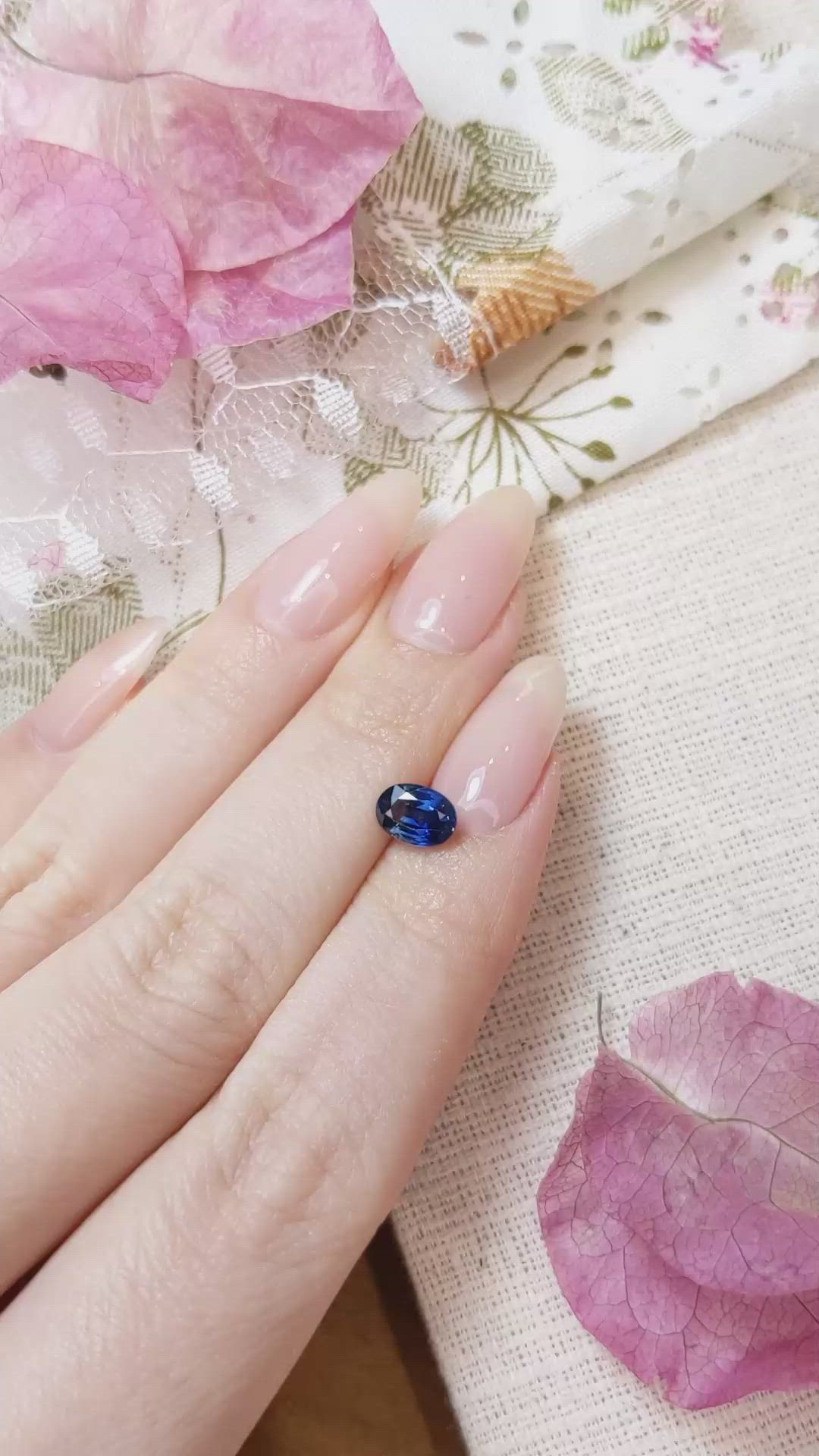 1.10 Ct. Blue Sapphire from Ceylon (Sri Lanka) Size Video