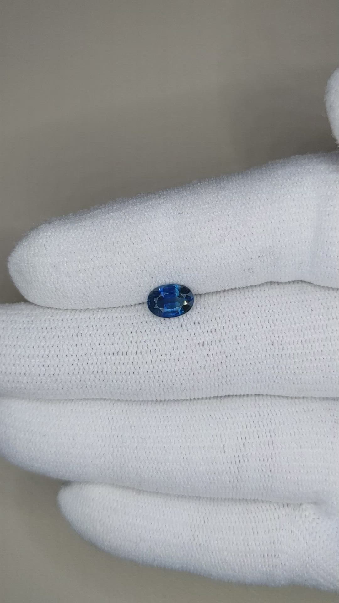 1.10 Ct. Blue Sapphire from Ceylon (Sri Lanka) Size Video