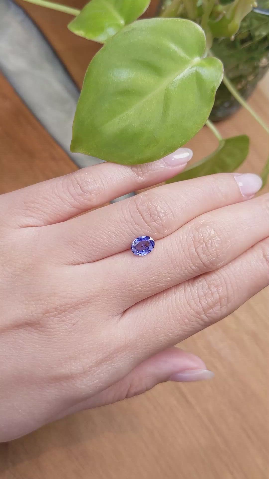 1.01 Ct. Blue Sapphire from Ceylon (Sri Lanka) Size Video