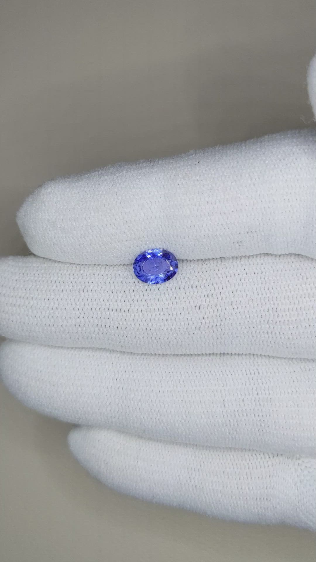 1.01 Ct. Blue Sapphire from Ceylon (Sri Lanka) Size Video