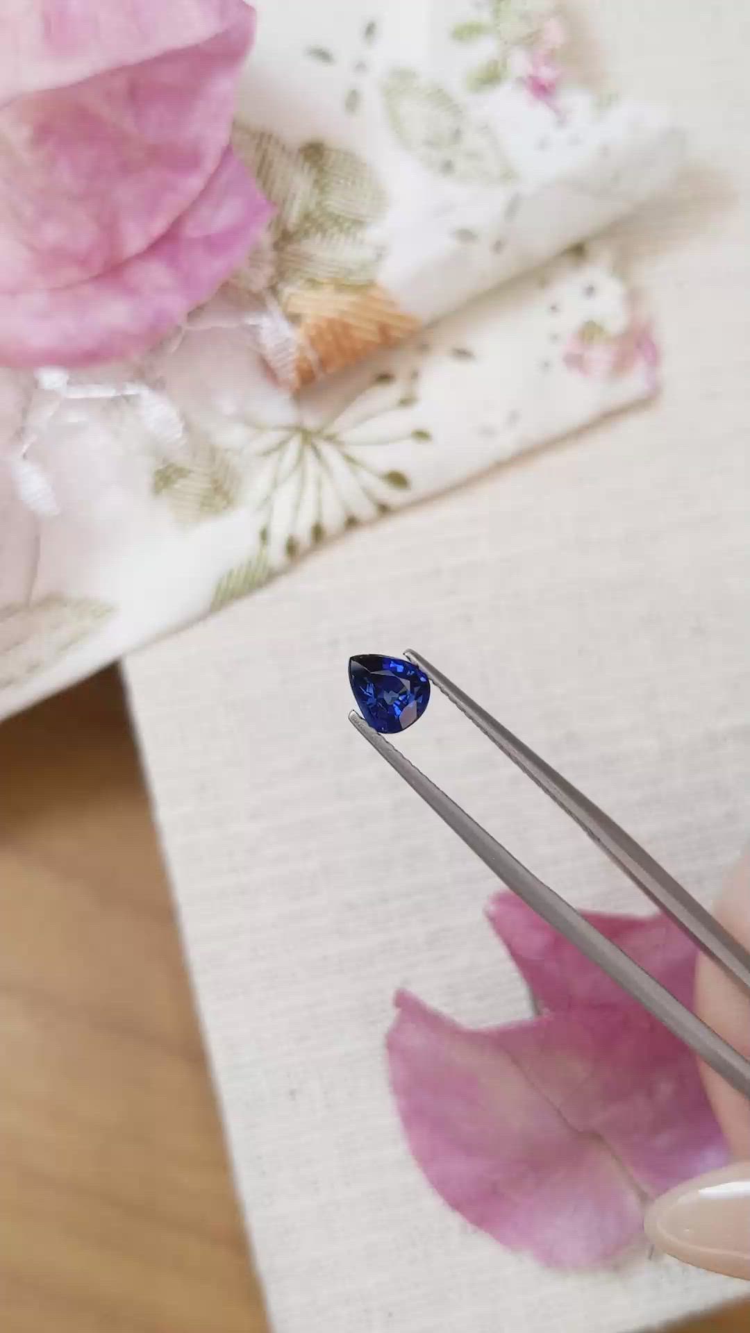 0.99 Ct. Blue Sapphire from Ceylon (Sri Lanka) Size Video