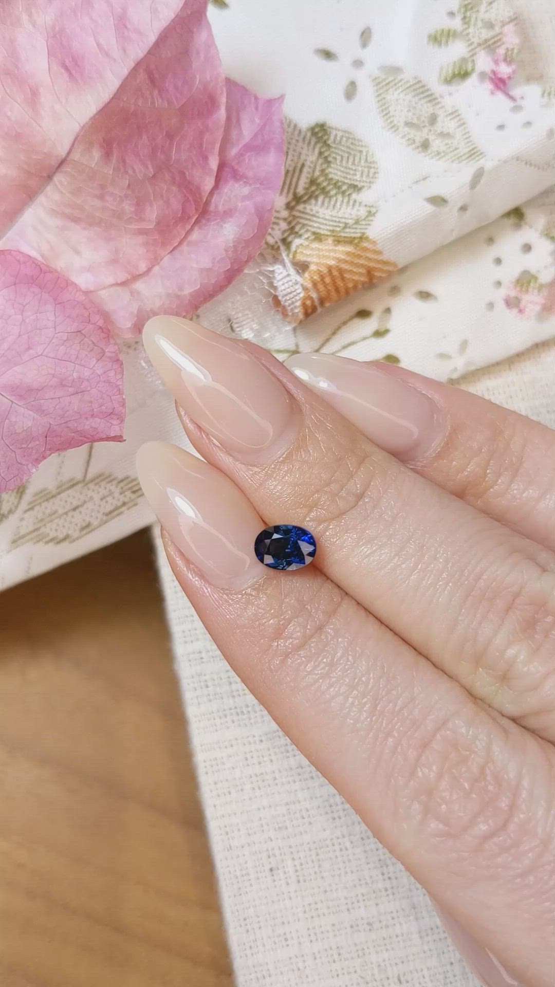 1.10 Ct. Blue Sapphire from Ceylon (Sri Lanka) Size Video