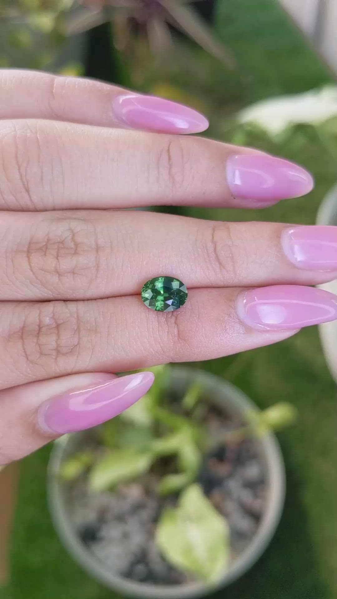 1.63 Ct. Sapphire from Ceylon (Sri Lanka) Size Video