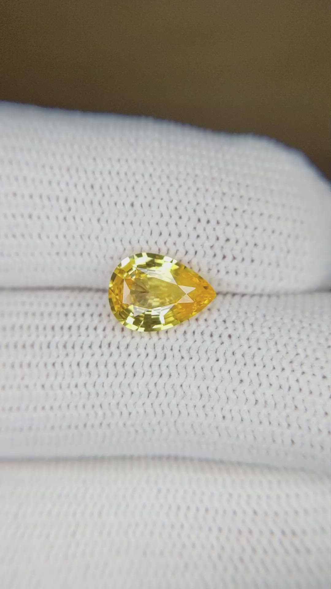 2.00 Ct. Orangish Yellow Sapphire from Ceylon (Sri Lanka) Size Video