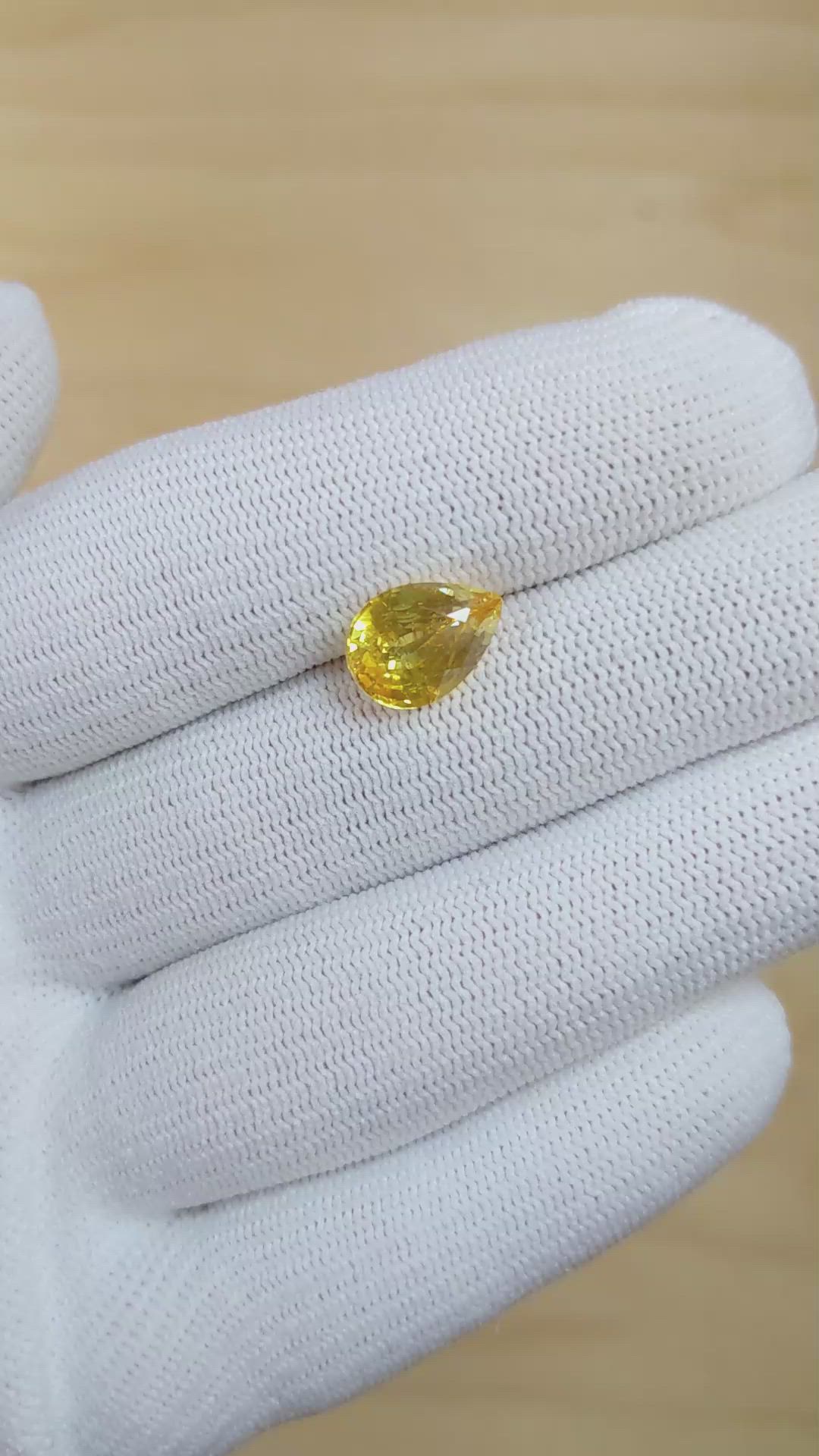 4.04 Ct. Yellow Sapphire from Ceylon (Sri Lanka) Size Video