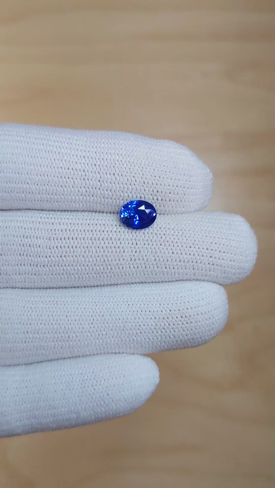 1.51 Ct. Blue Sapphire from Ceylon (Sri Lanka) Size Video