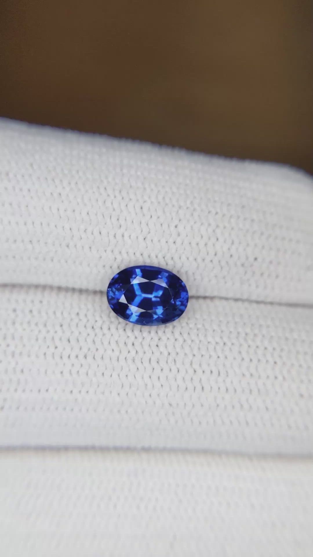 1.62 Ct. Blue Sapphire from Ceylon (Sri Lanka) Size Video
