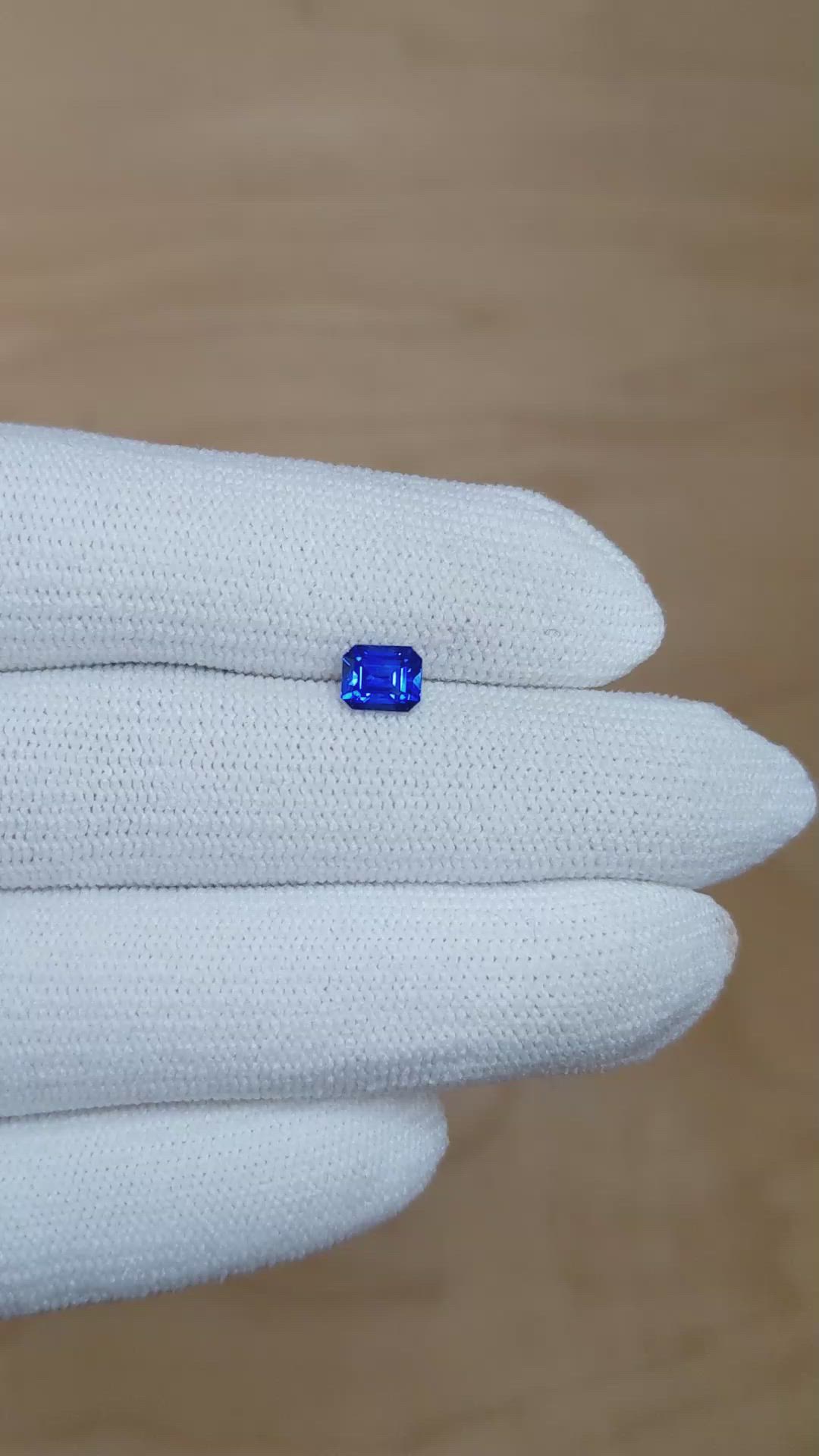0.92 Ct. Blue Sapphire from Ceylon (Sri Lanka) Size Video