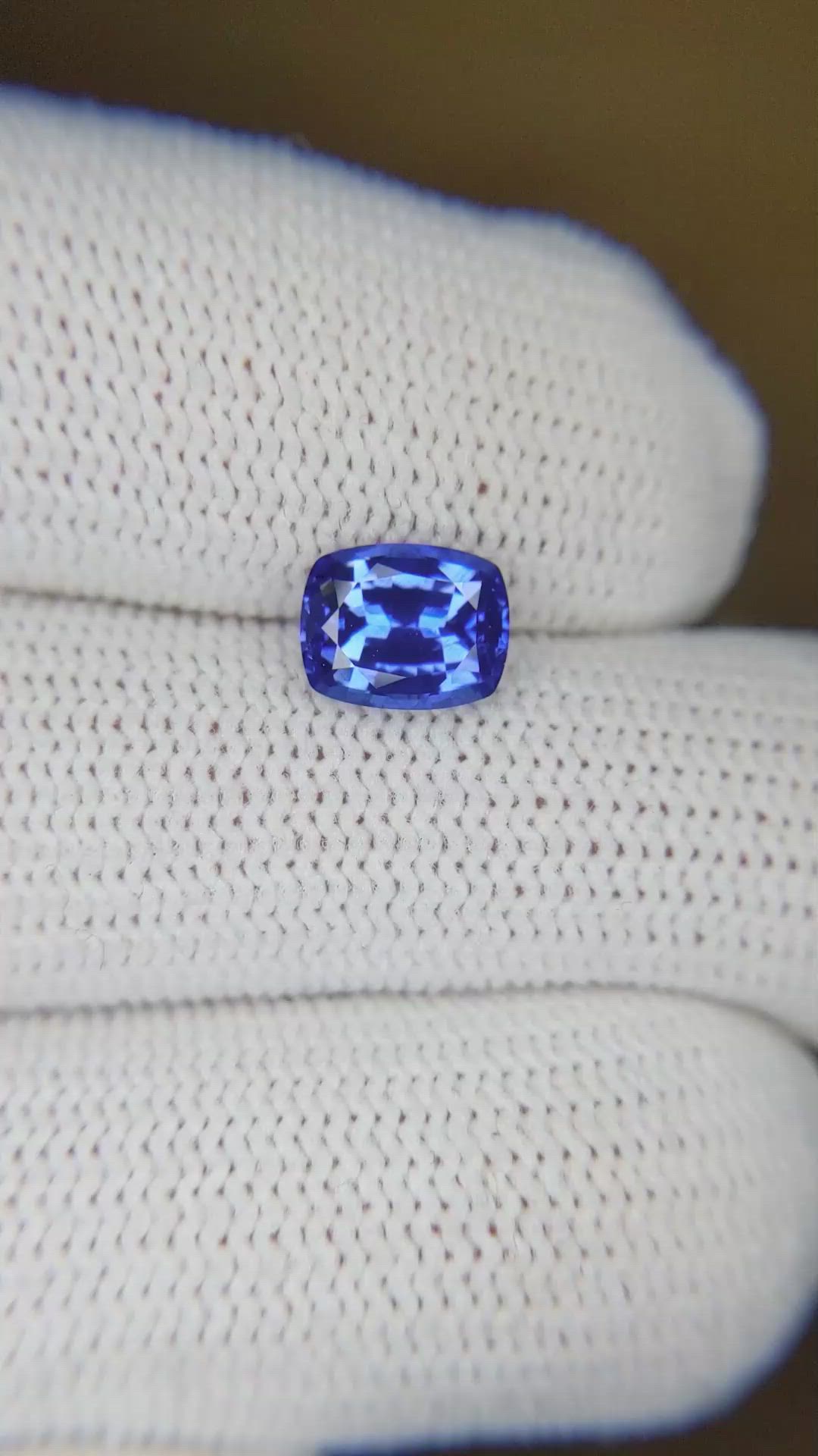 1.68 Ct. Blue Sapphire from Ceylon (Sri Lanka) Size Video
