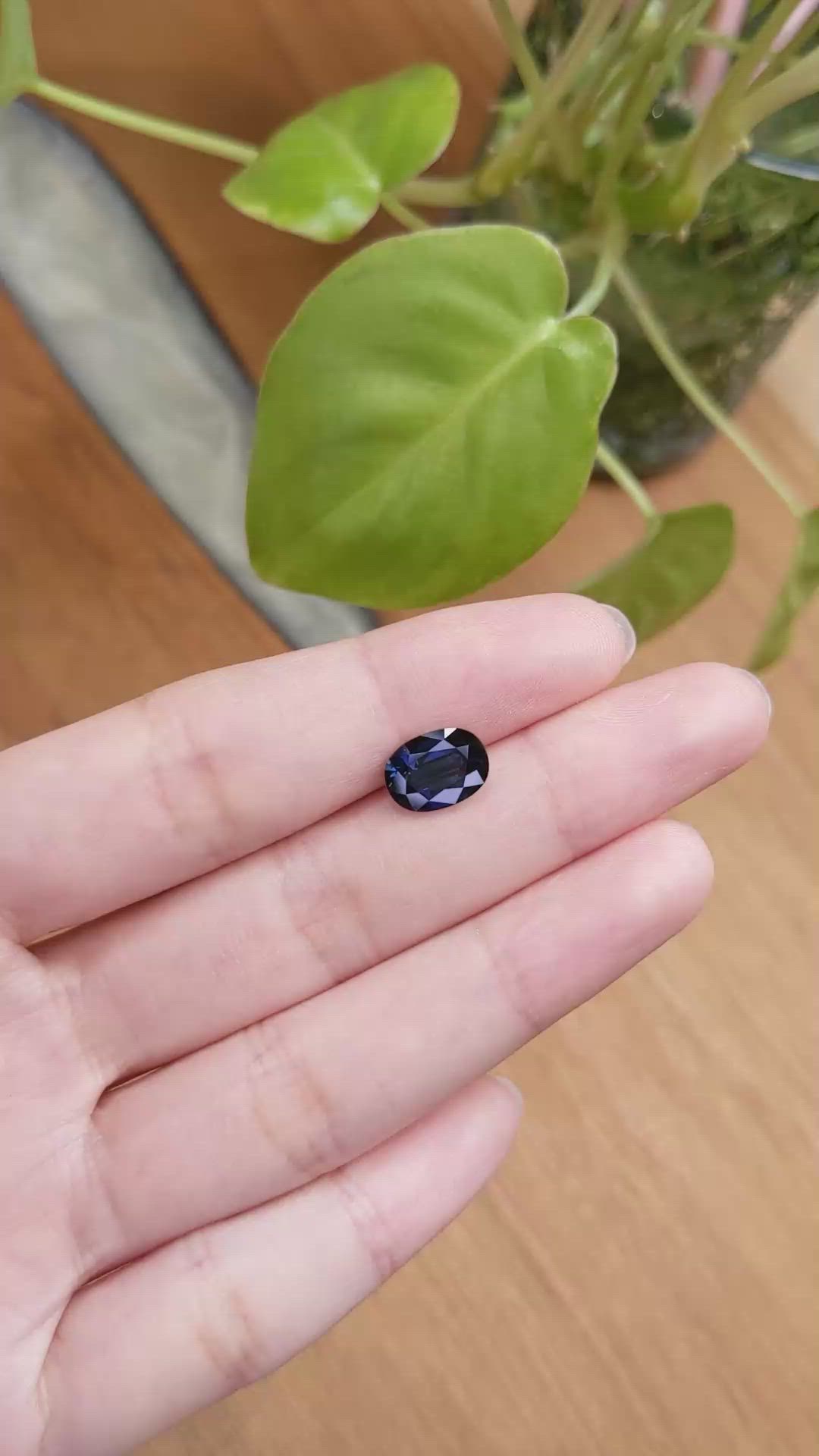 2.89 Ct. Blue Sapphire from Ceylon (Sri Lanka) Size Video