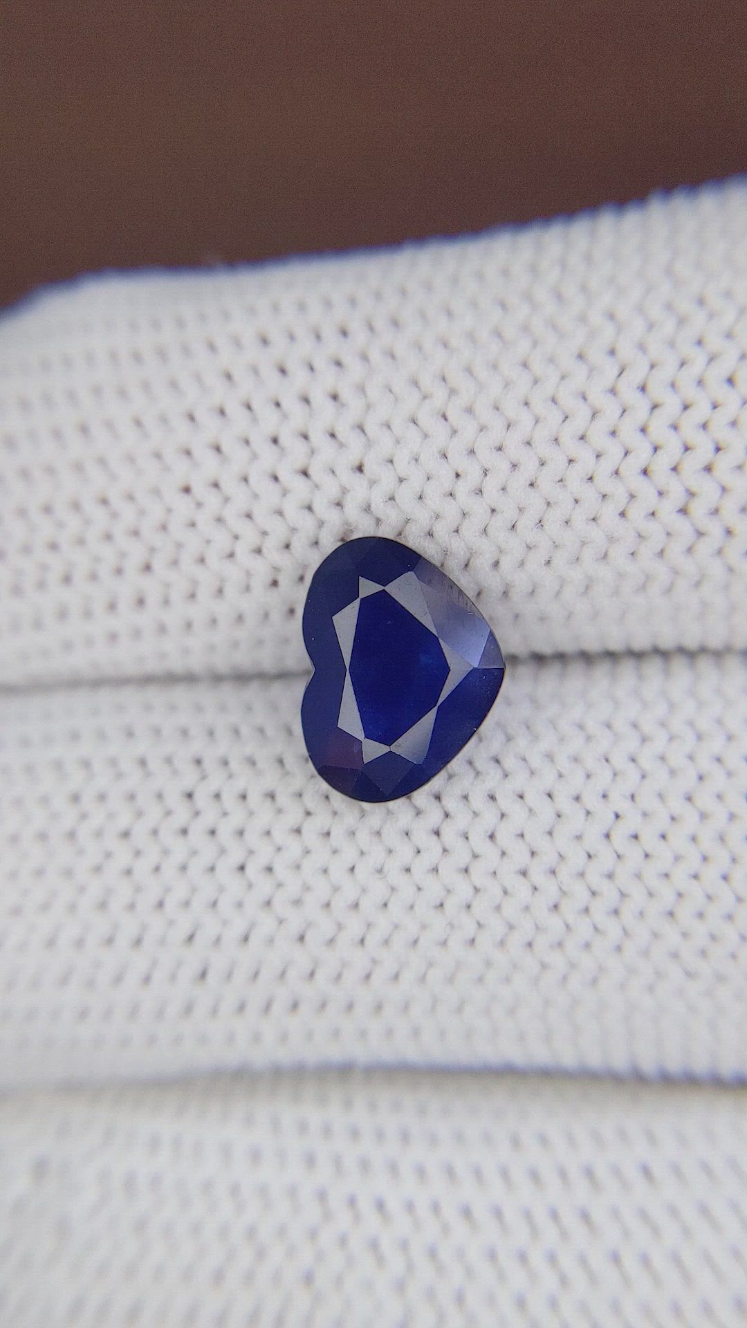 2.96 Ct. Blue Sapphire from Ceylon (Sri Lanka) Size Video