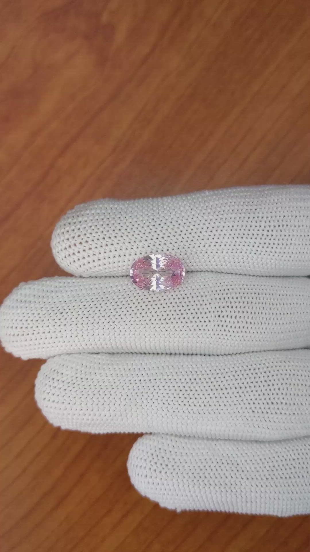 3.68 Ct. Padparadscha Sapphire from Ceylon (Sri Lanka) Size Video