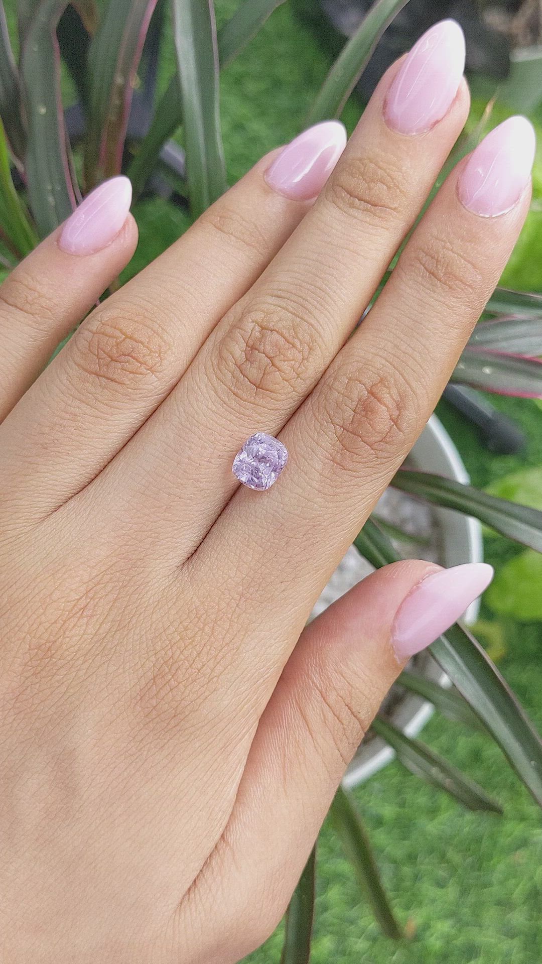 3.23 Ct. Purple Sapphire from Ceylon (Sri Lanka) Size Video