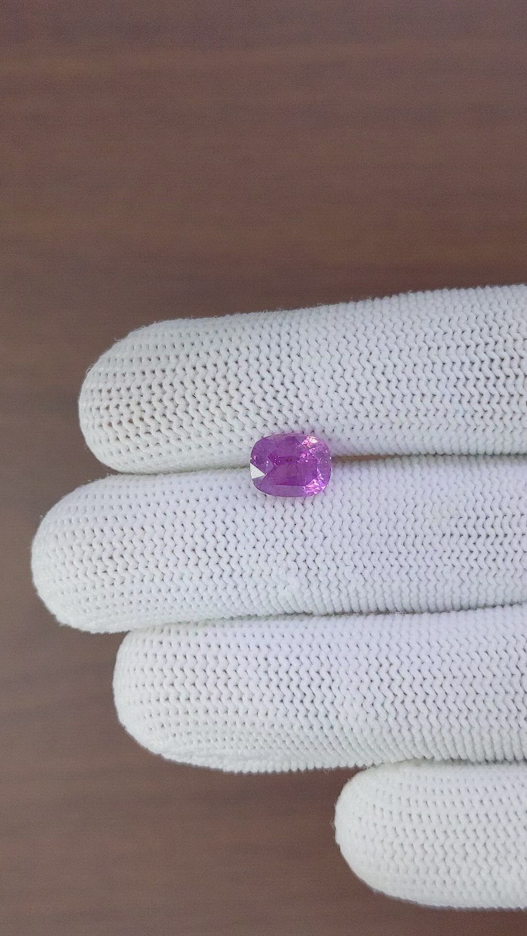 3.15 Ct. Pinkish Purple Sapphire from Ceylon (Sri Lanka) Size Video