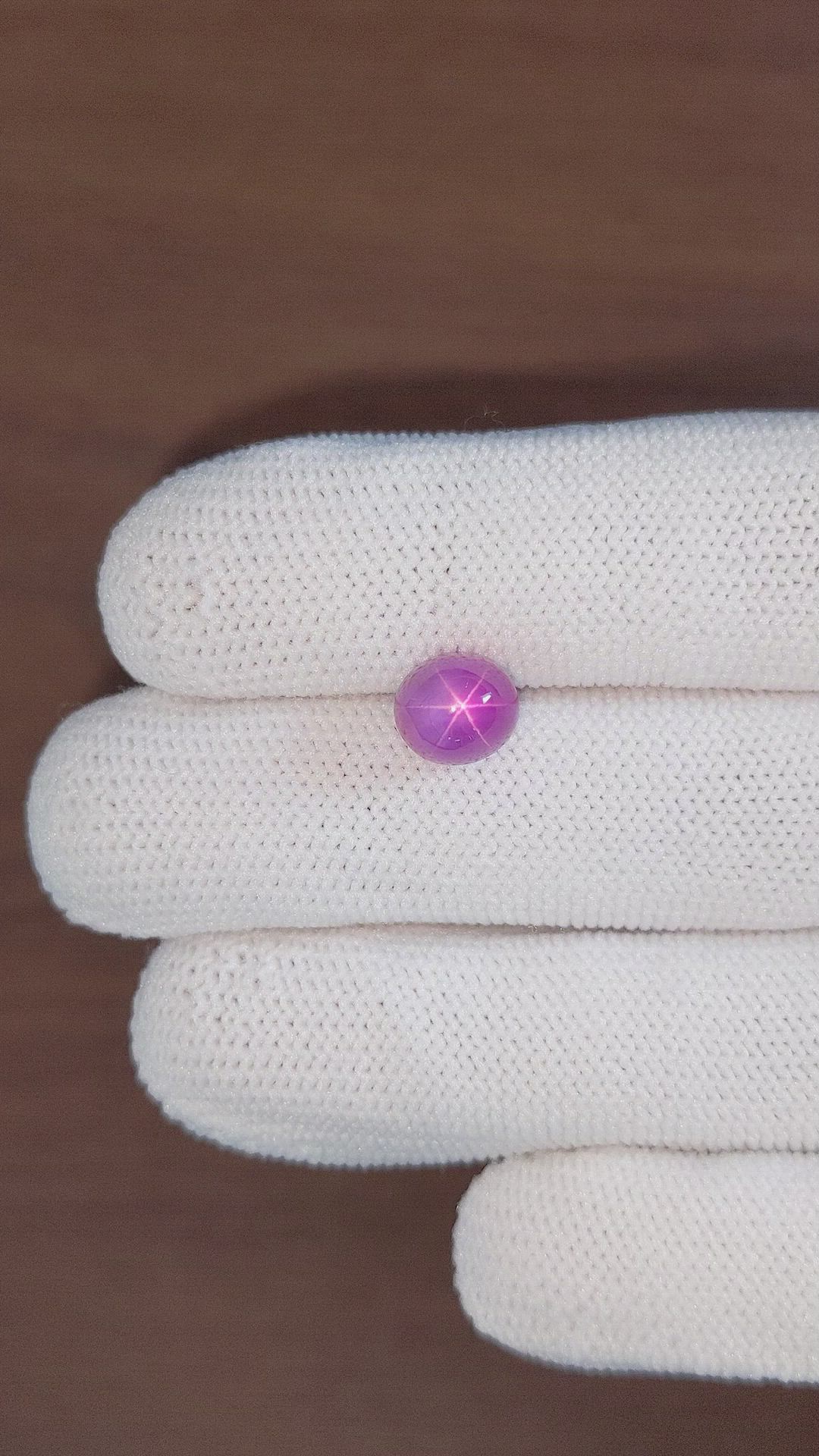 5.03 Ct. Pinkish Purple Star Sapphire from Ceylon (Sri Lanka) Size Video