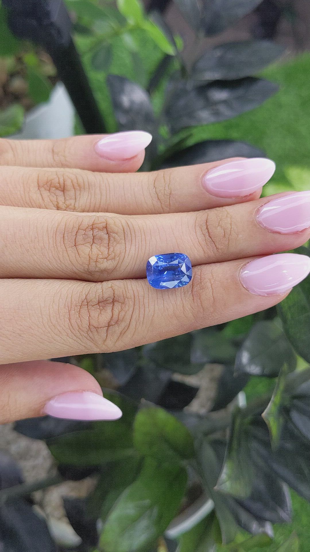 7.00 Ct. Blue Sapphire from Madagascar Size Video