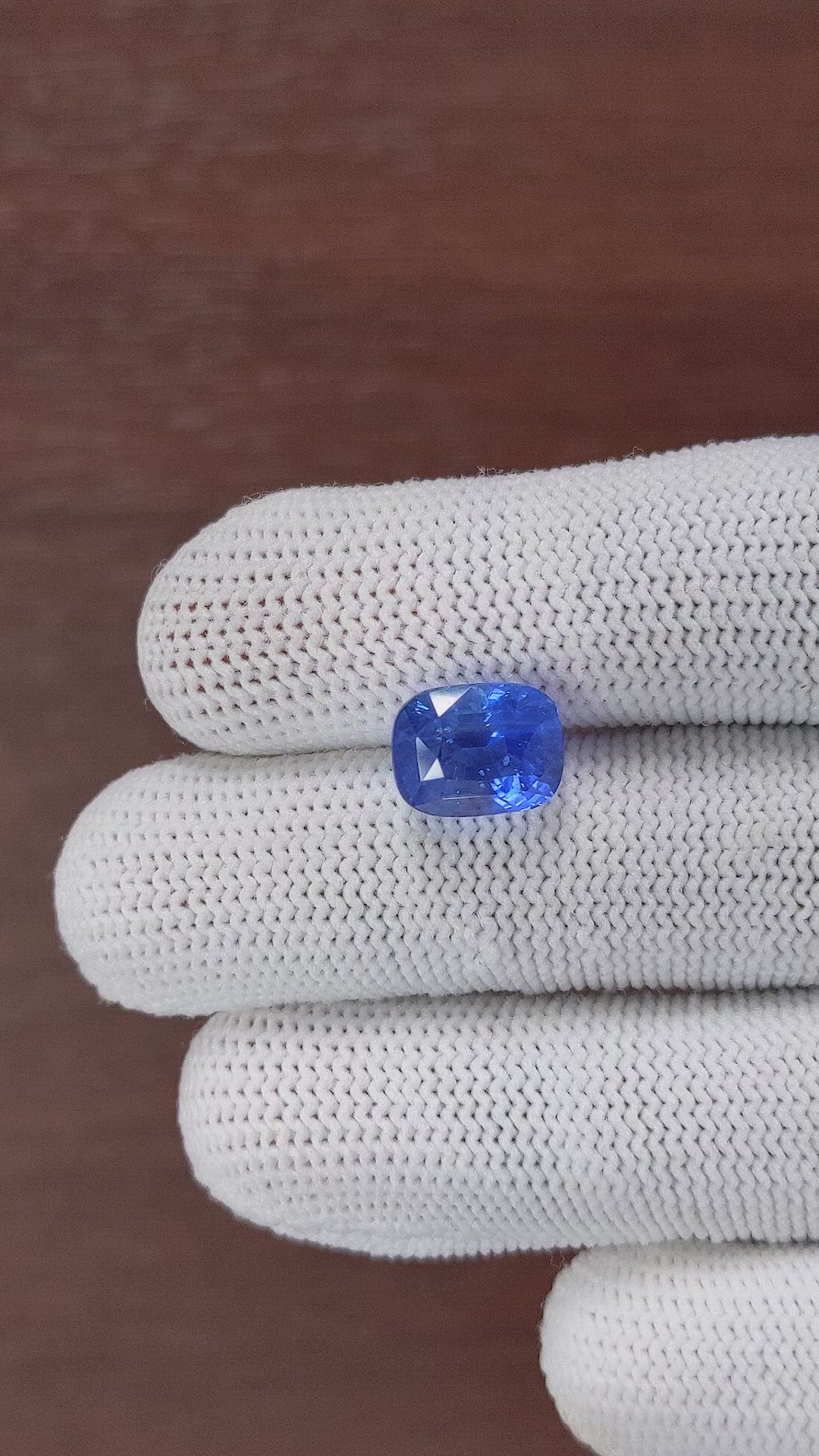 7.00 Ct. Blue Sapphire from Madagascar Size Video