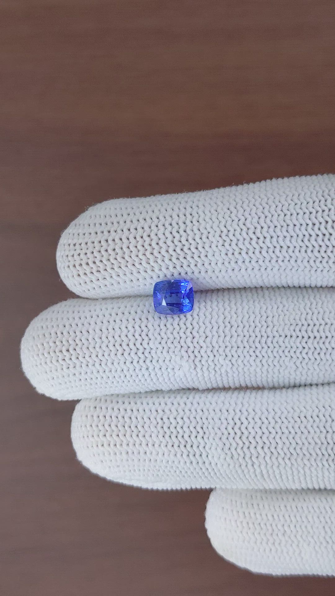 1.64 Ct. Blue Sapphire from Ceylon (Sri Lanka) Size Video