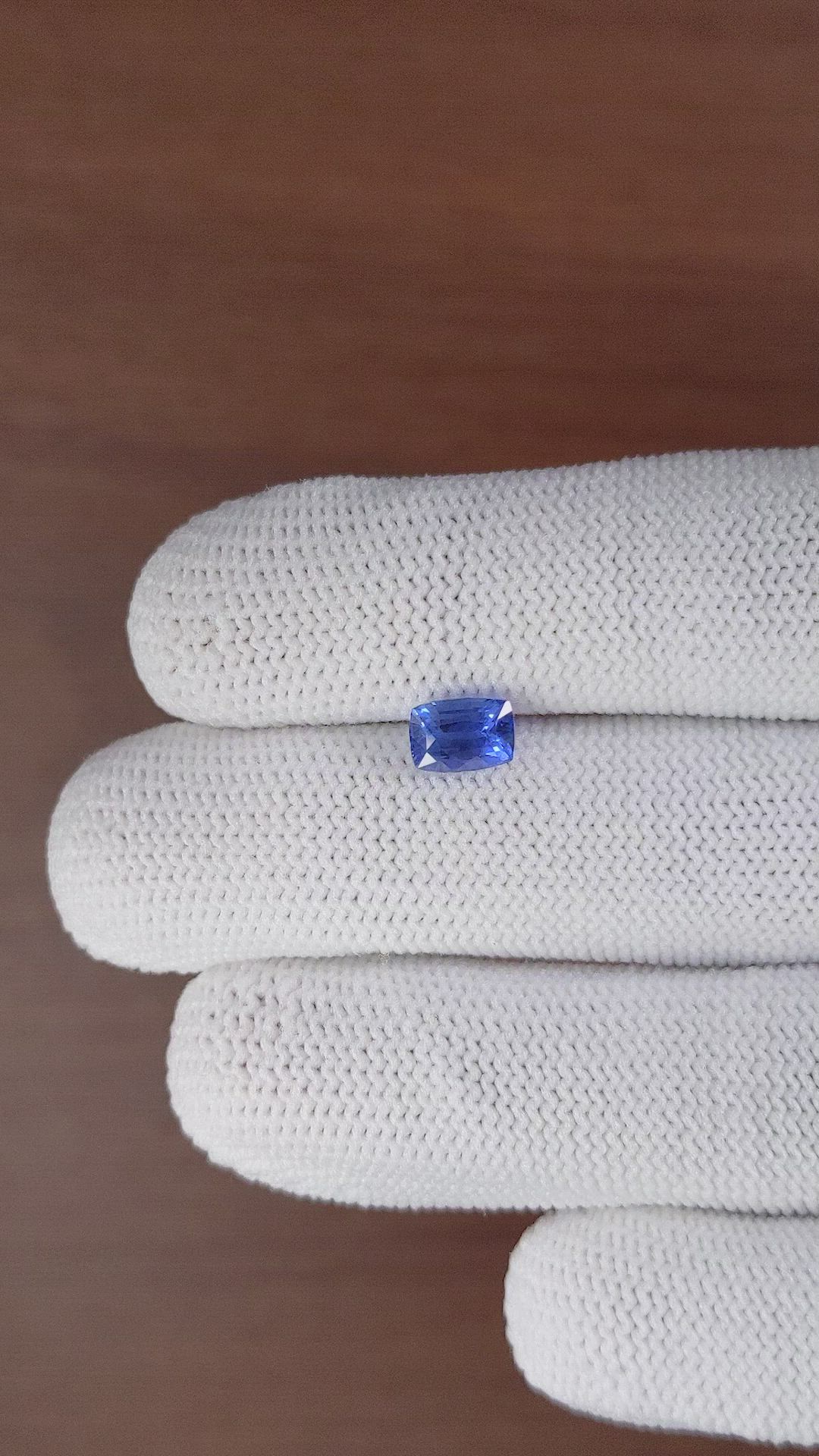 1.54 Ct. Blue Sapphire from Ceylon (Sri Lanka) Size Video