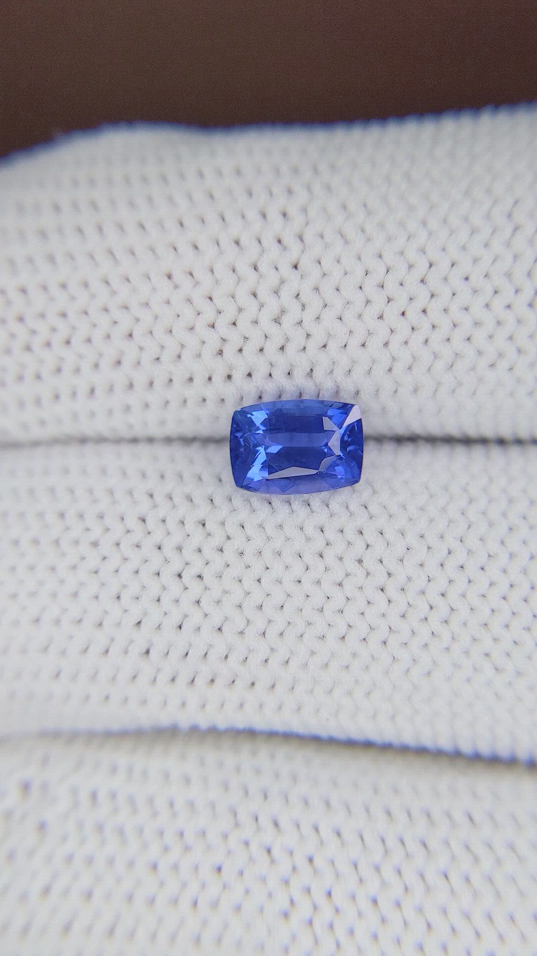 1.54 Ct. Blue Sapphire from Ceylon (Sri Lanka) Size Video