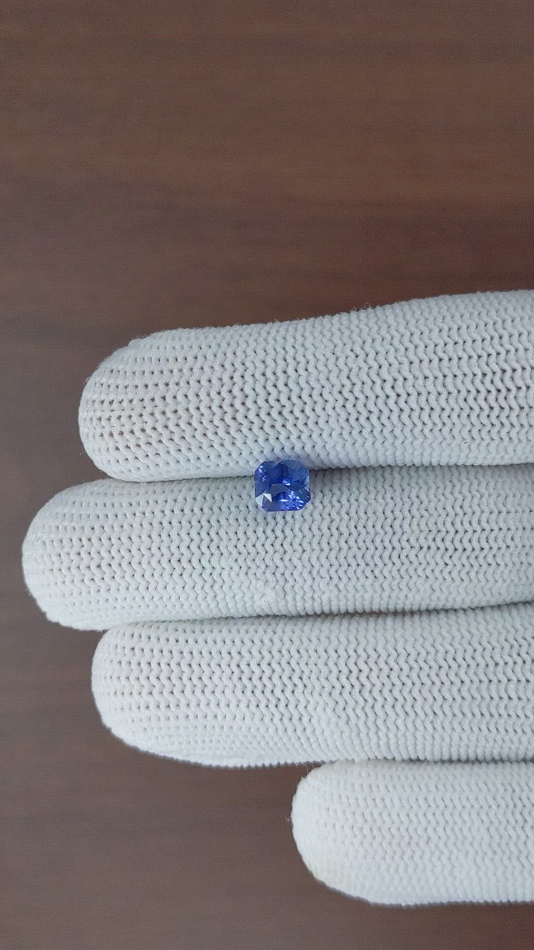 1.58 Ct. Blue Sapphire from Ceylon (Sri Lanka) Size Video