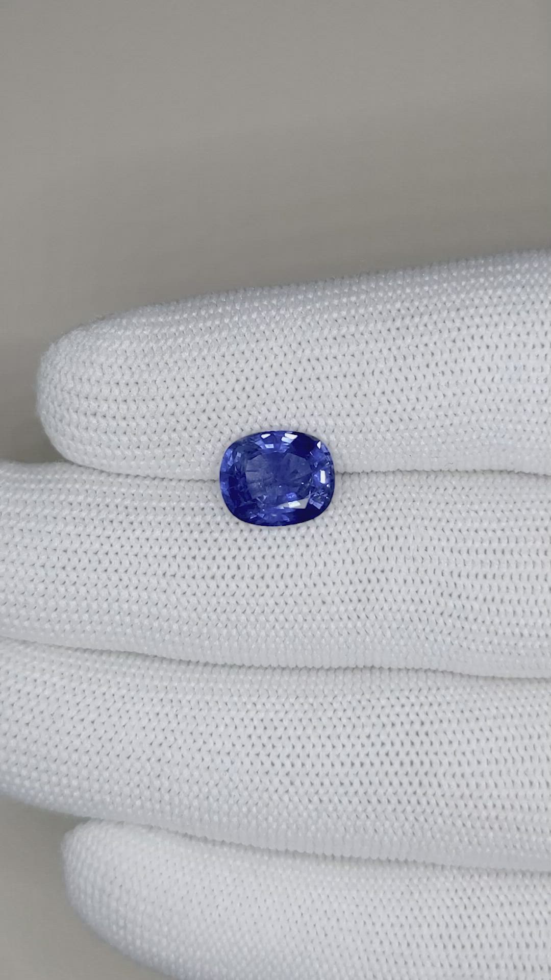 3.44 Ct. Blue Sapphire from Ceylon (Sri Lanka) Size Video