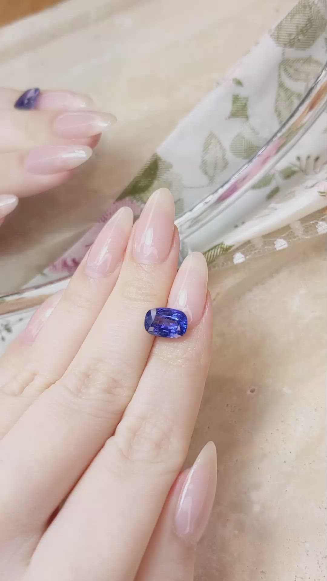 2.98 Ct. Blue Sapphire from Ceylon (Sri Lanka) Size Video