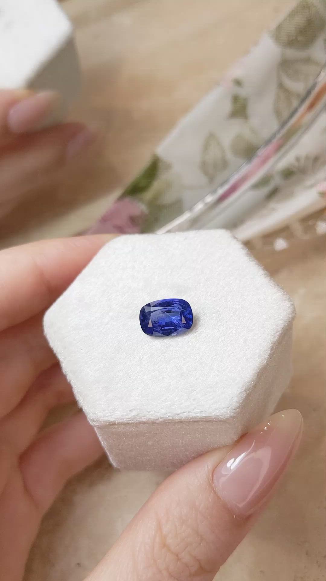 2.98 Ct. Blue Sapphire from Ceylon (Sri Lanka) Size Video