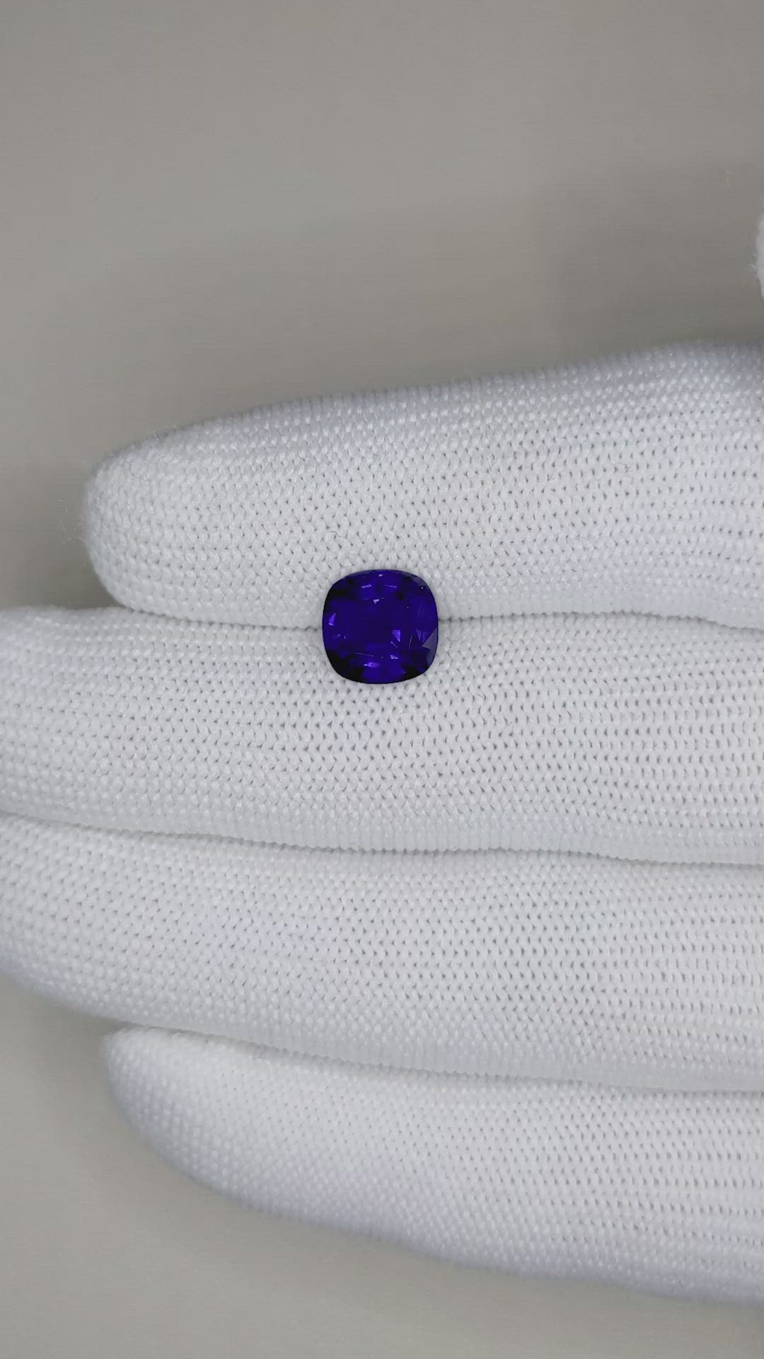 2.60 Ct. Blue Sapphire from Ceylon (Sri Lanka) Size Video