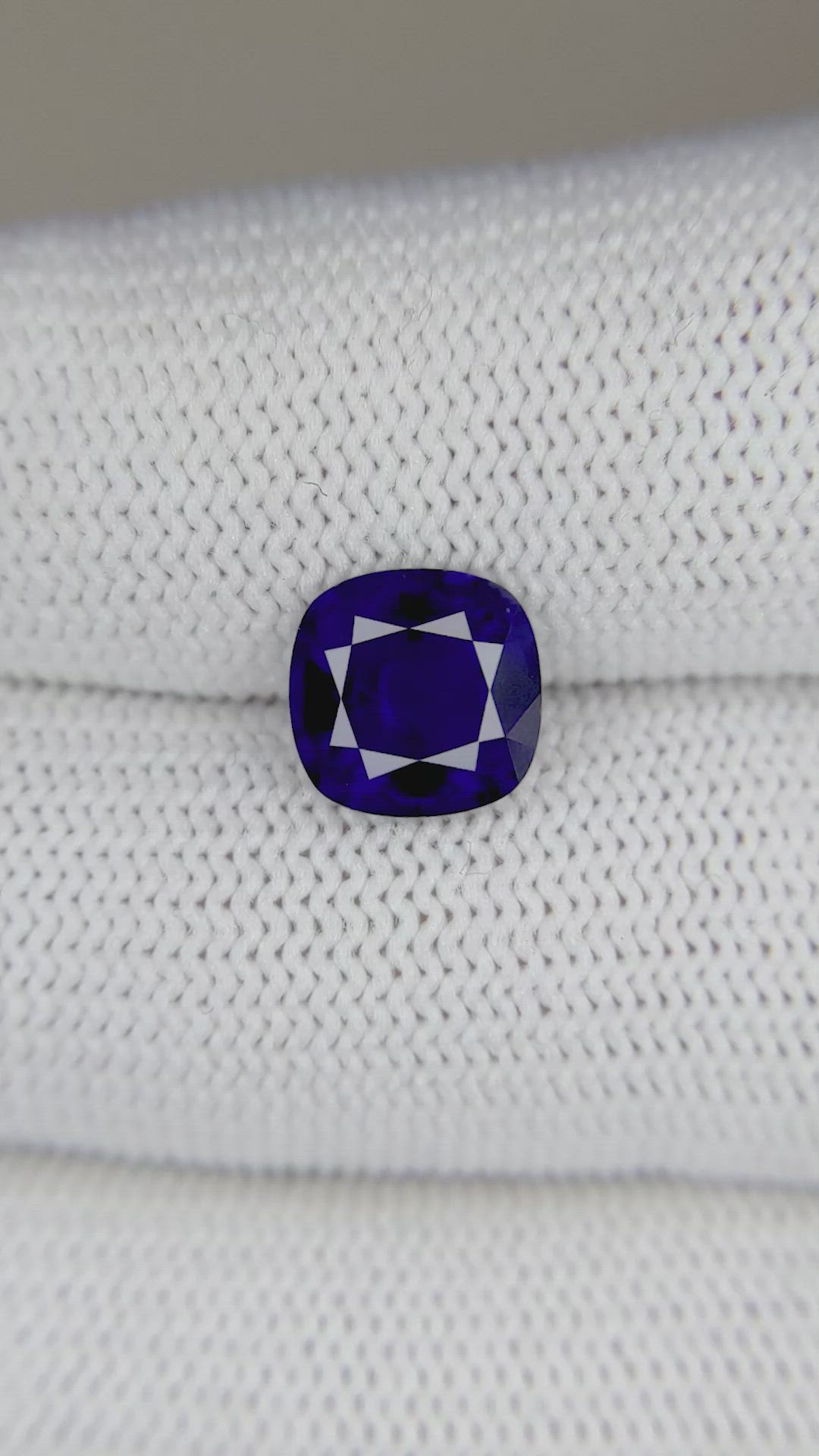 2.60 Ct. Blue Sapphire from Ceylon (Sri Lanka) Size Video