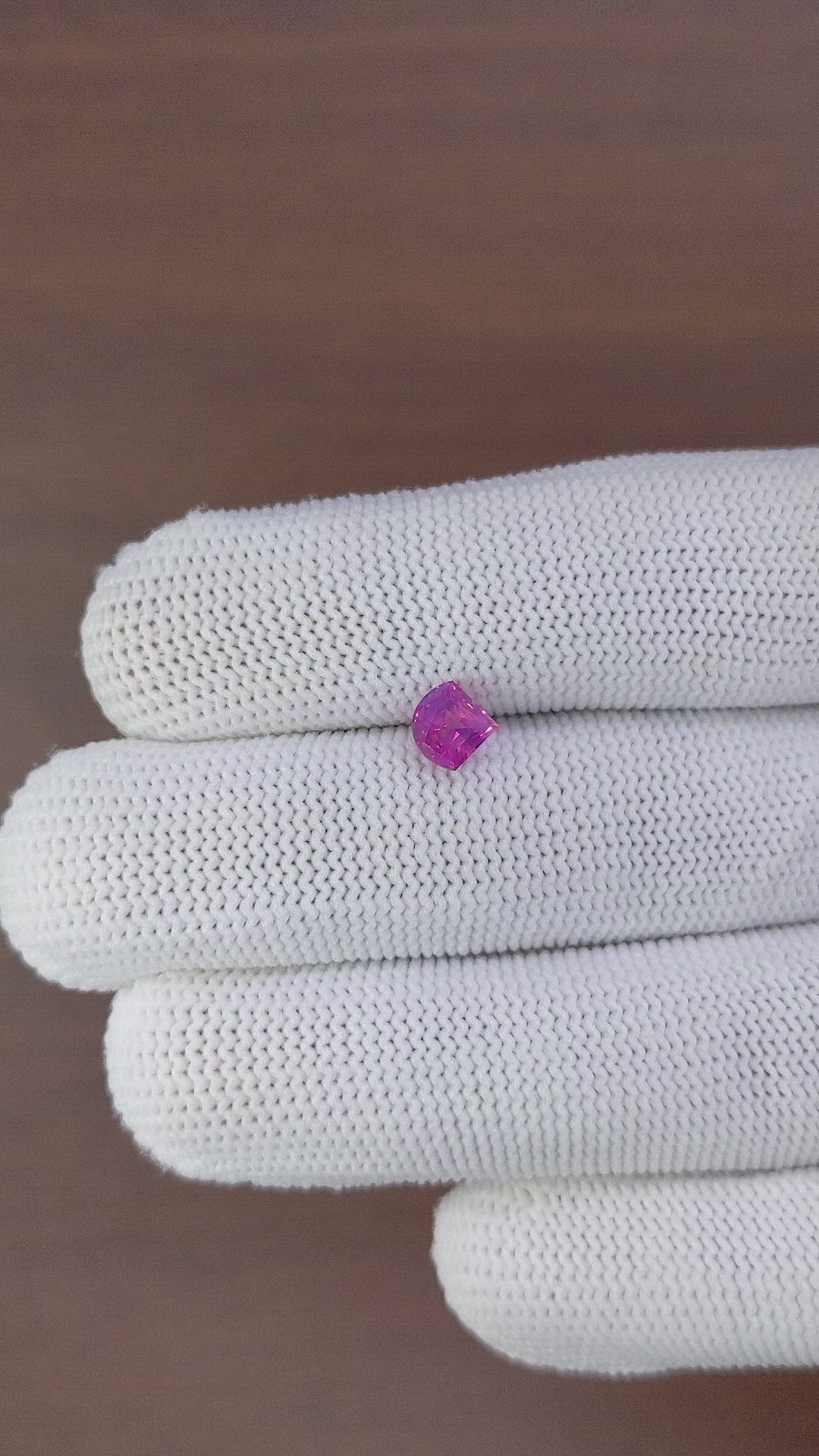 1.15 Ct. Purplish Pink Sapphire from Ceylon (Sri Lanka) Size Video