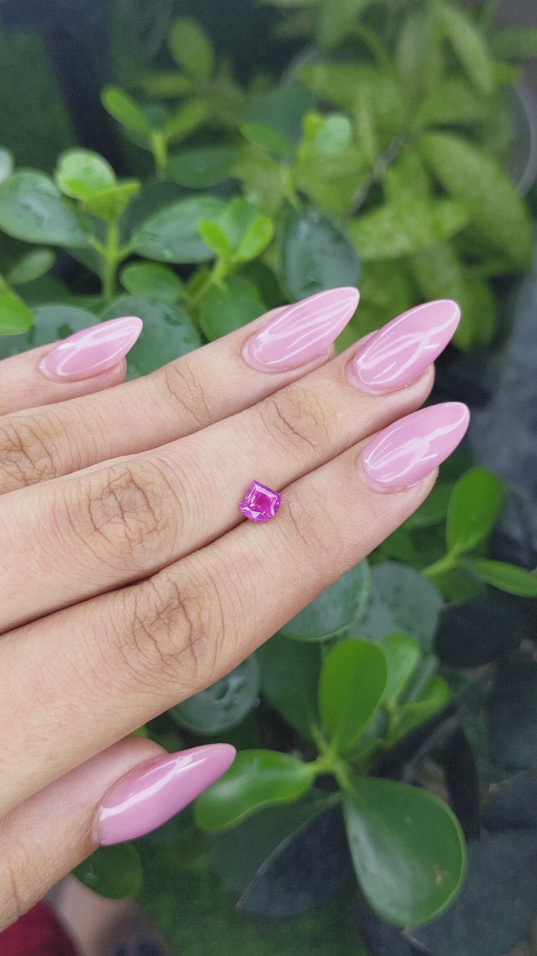 1.15 Ct. Purplish Pink Sapphire from Ceylon (Sri Lanka) Size Video