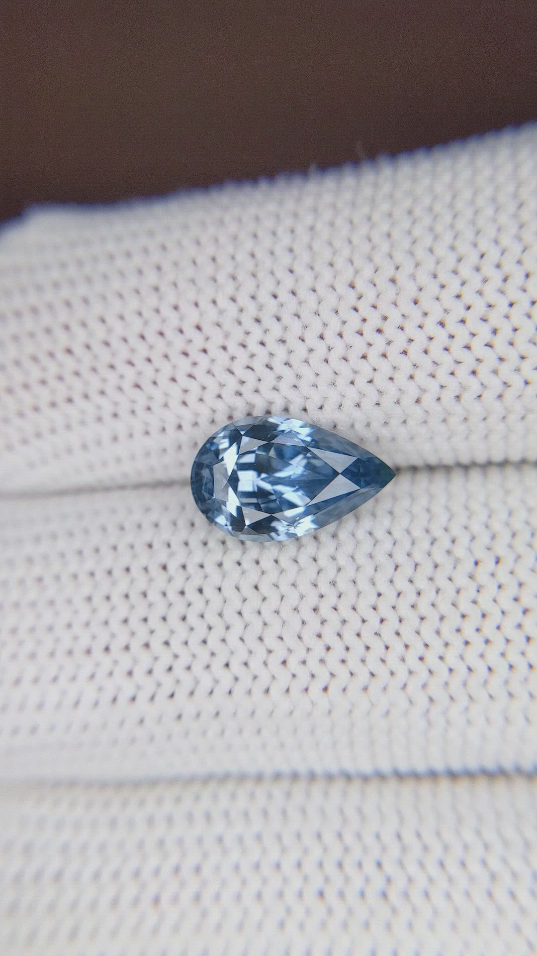 2.57 Ct. Blue Sapphire from Ceylon (Sri Lanka) Size Video