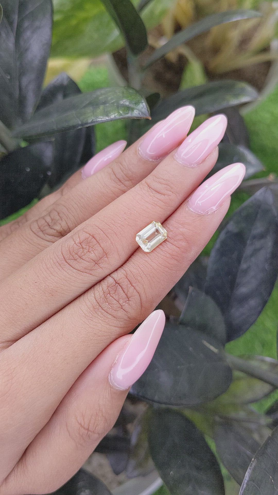 2.16 Ct. Yellow Sapphire from Ceylon (Sri Lanka) Size Video