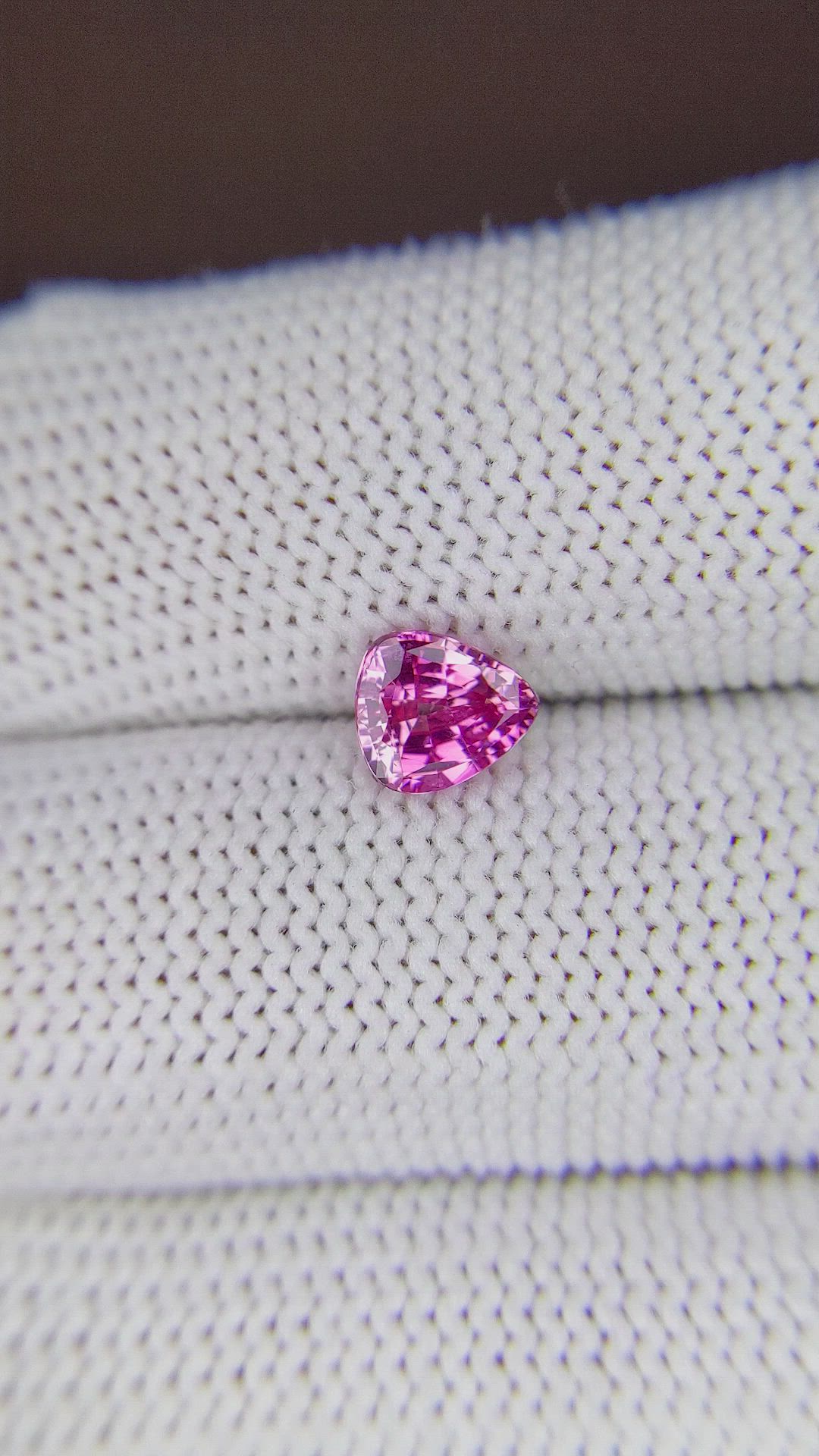 1.03 Ct. Pink Sapphire from Ceylon (Sri Lanka) Size Video
