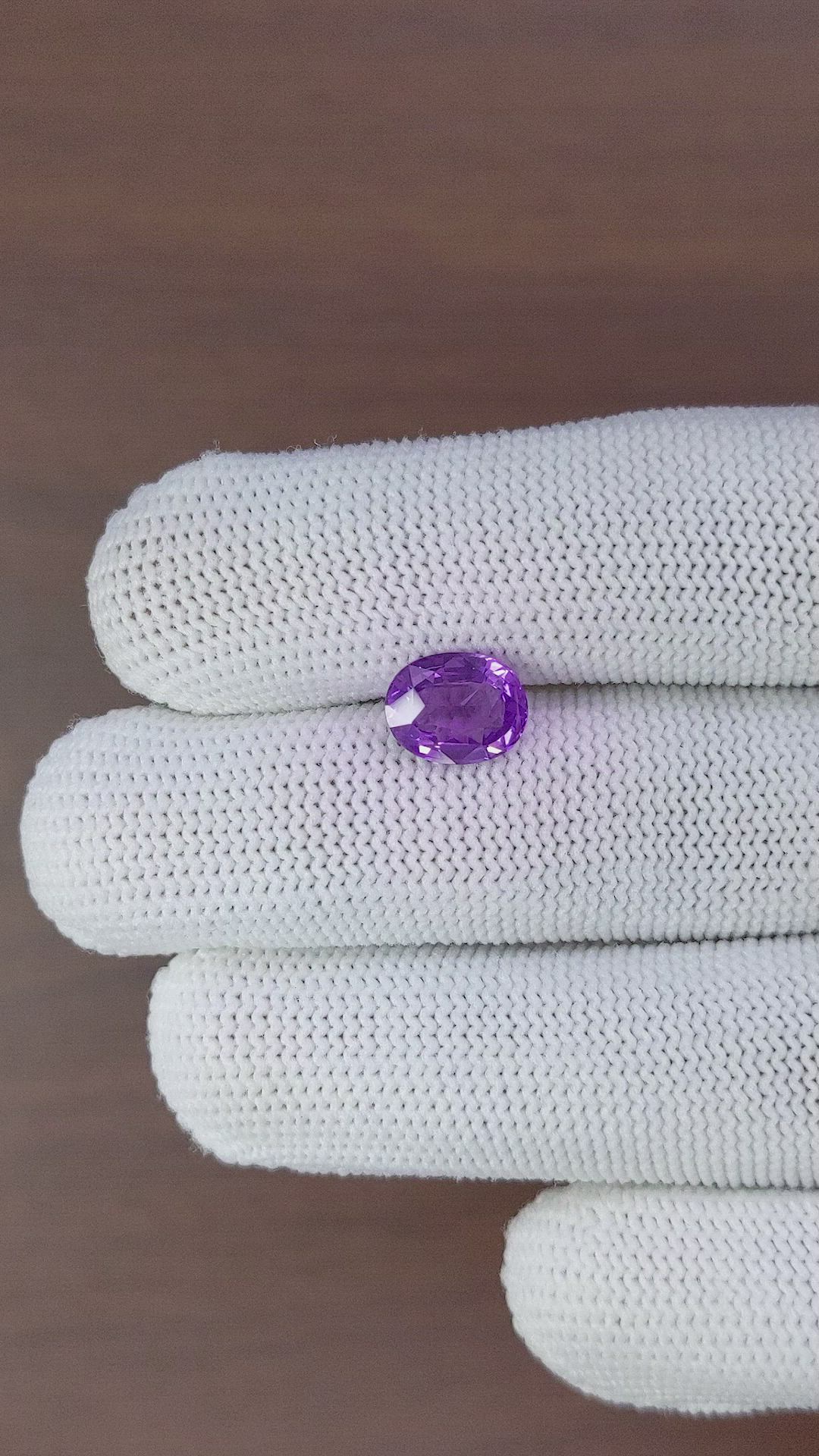 2.65 Ct. Color Change Sapphire from Ceylon (Sri Lanka) Size Video