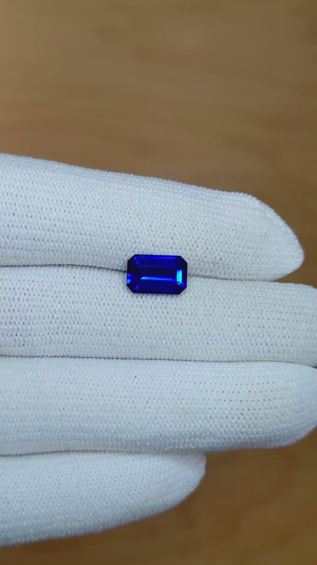 2.54 Ct. Blue Sapphire from Ceylon (Sri Lanka) Size Video