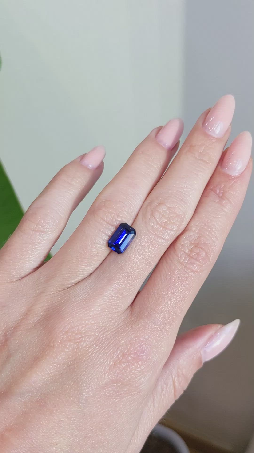 2.54 Ct. Blue Sapphire from Ceylon (Sri Lanka) Size Video